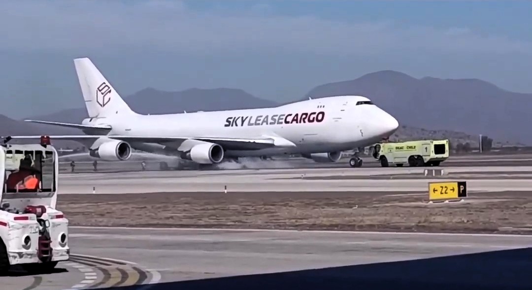 Sky Lease Cargo flight aborted at 188 mph after all 16 tyres deflate during takeoff in Chile - Boeing 747 halts within seconds as emergency crews rush to runway